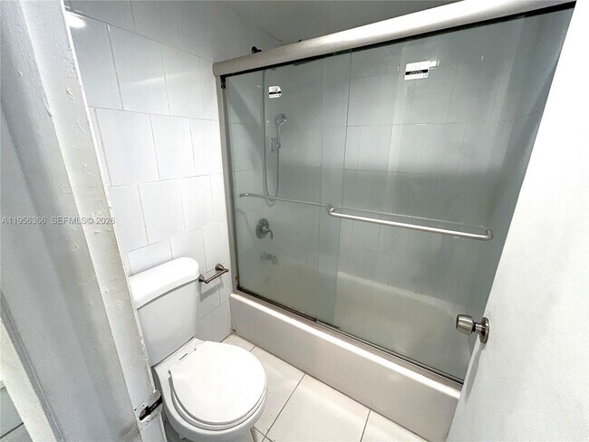 Building Photo - 250 180th Dr