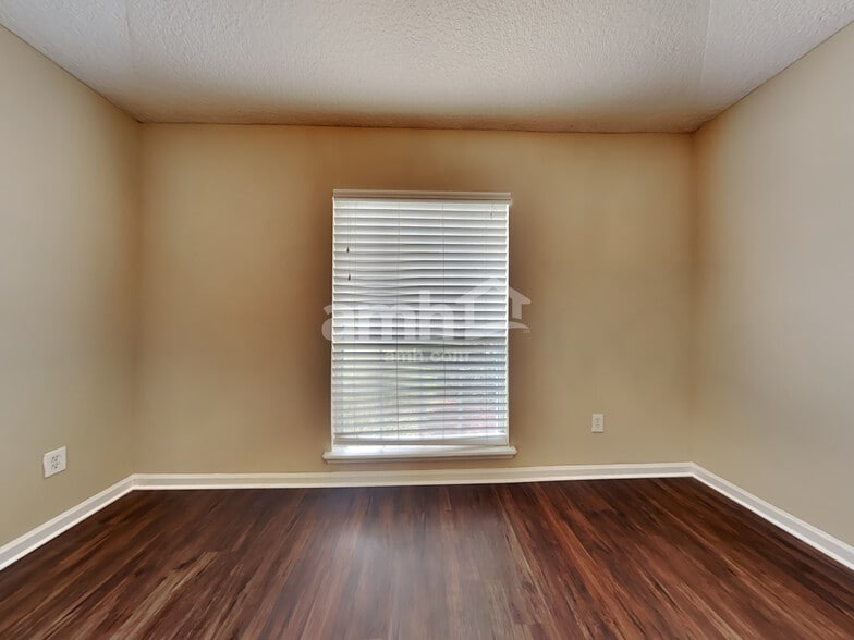 Building Photo - 9215 Hawks Haven Ct