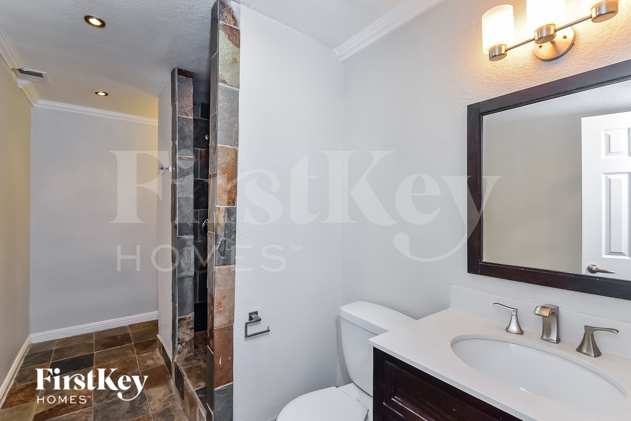 Building Photo - 321 Redstone St