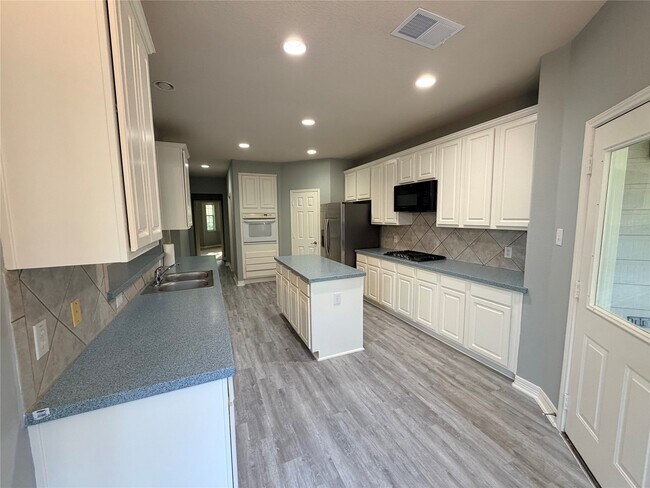 Building Photo - 2303 Chelsea Ridge Ct