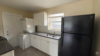 Building Photo - 1244 W 36th St
