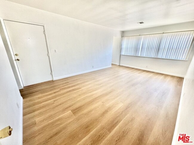 Building Photo - 3713 Selby Ave