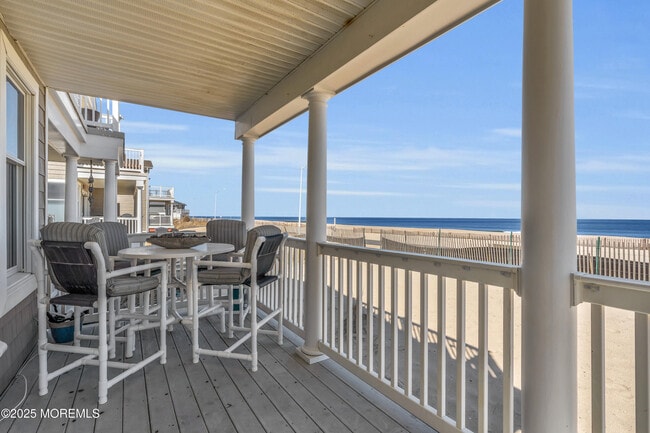 Building Photo - 239 Beach Front