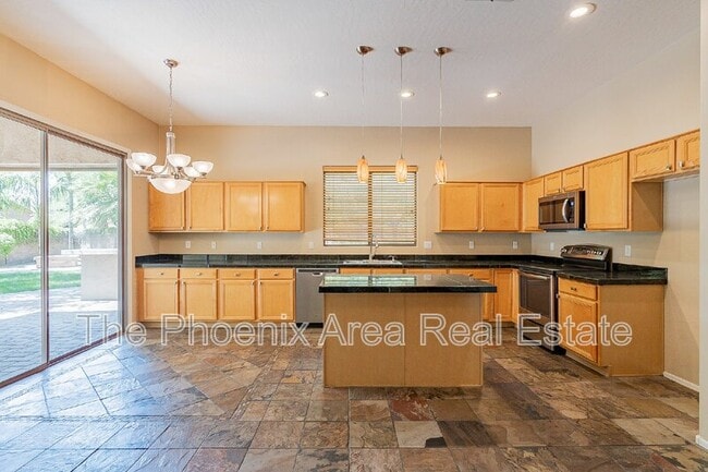 Building Photo - 2287 W Periwinkle Way