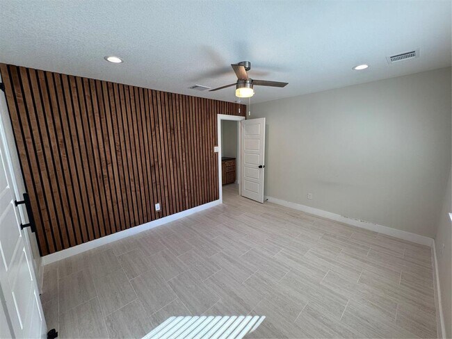 Building Photo - 9908 Willers Way