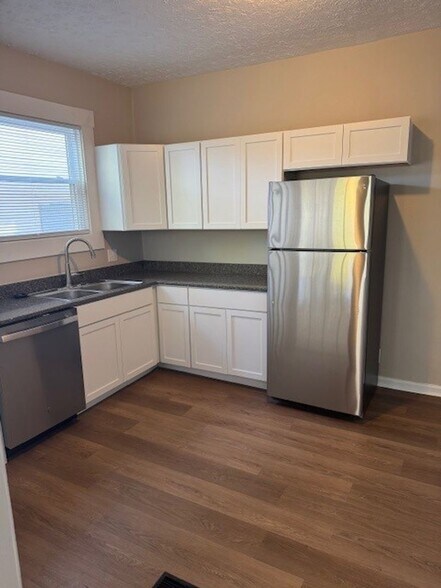 Building Photo - Bates-Hendricks/Newly Remodeled 3 Bedroom ...