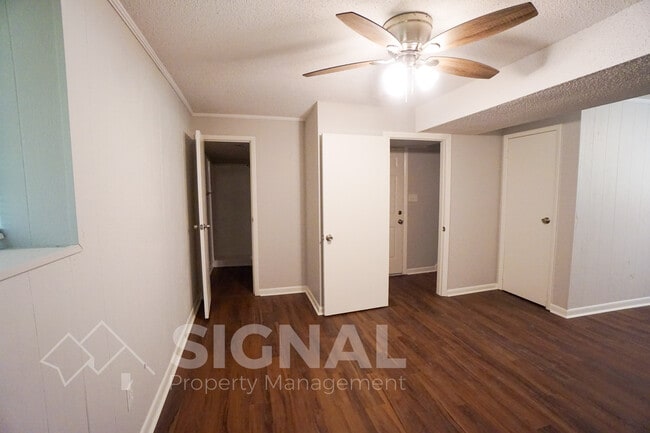 Building Photo - 105 Silverleaf Dr