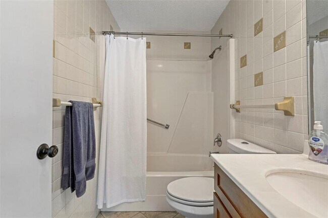 Building Photo - 2700 Bayshore Blvd