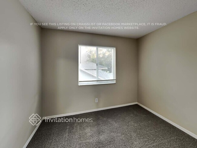 Building Photo - 1904 Paddock Dr