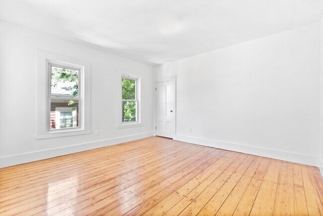 Building Photo - 48 Ashland St
