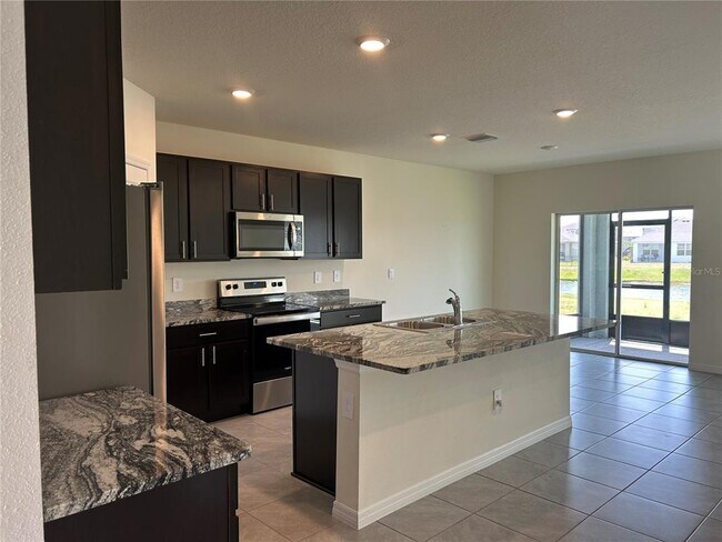 Building Photo - 17218 Reserva Dr