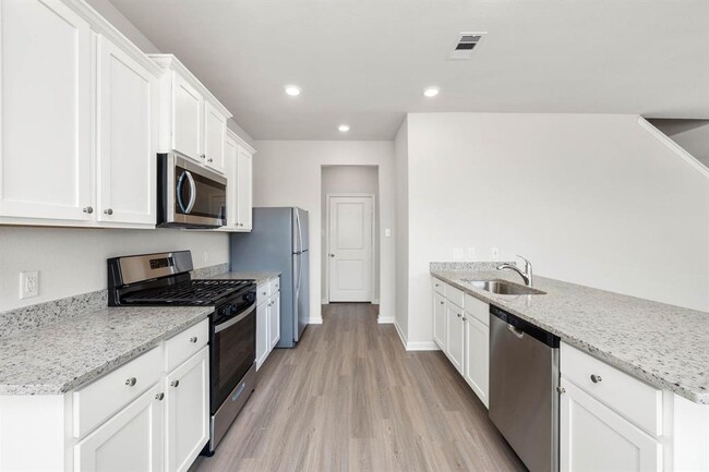Building Photo - 8119 Sunberry Shadow Dr