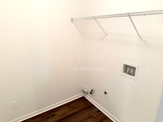 Building Photo - 7766 Flyaway Rd