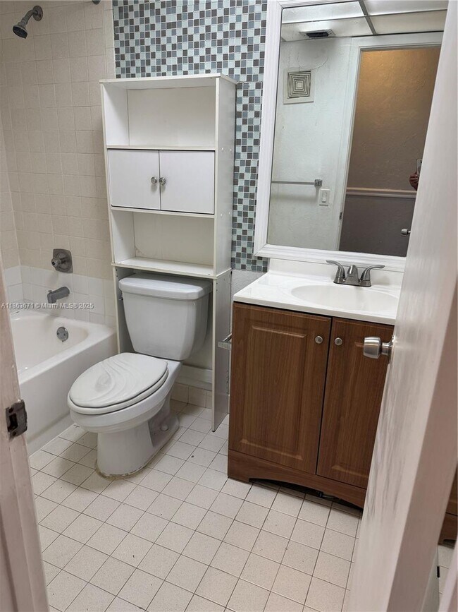 Building Photo - 13924 SW 46th Terrace