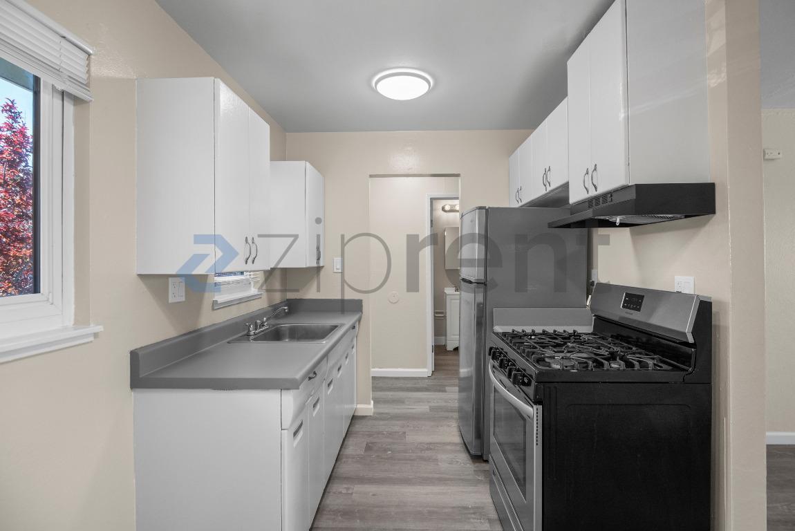 Building Photo - 24035 2nd St