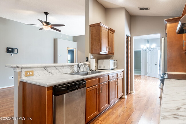 Building Photo - 1325 Fairway Village Dr