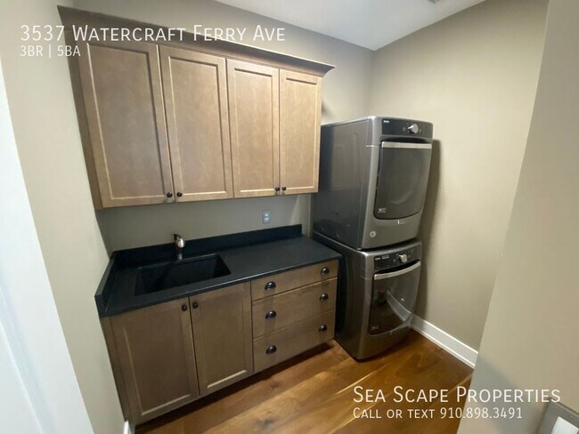 Building Photo - 3537 Watercraft Ferry Ave