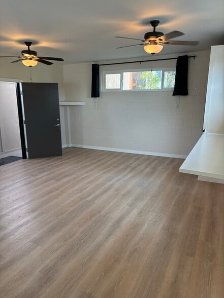 Building Photo - 1732 Hoover Ave