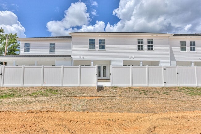Building Photo - 24 Hardwood Rd
