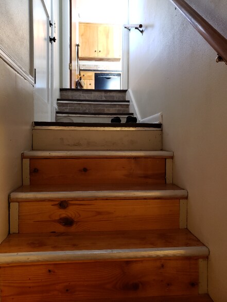 Building Photo - 3717 E 30th Ave