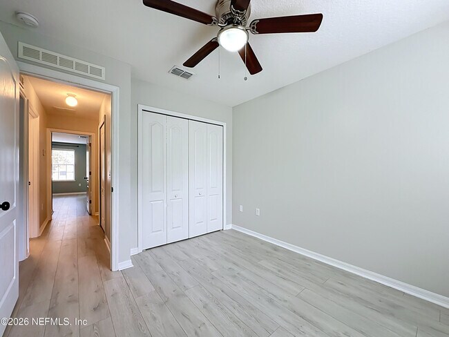 Building Photo - 8224 Halls Hammock Ct