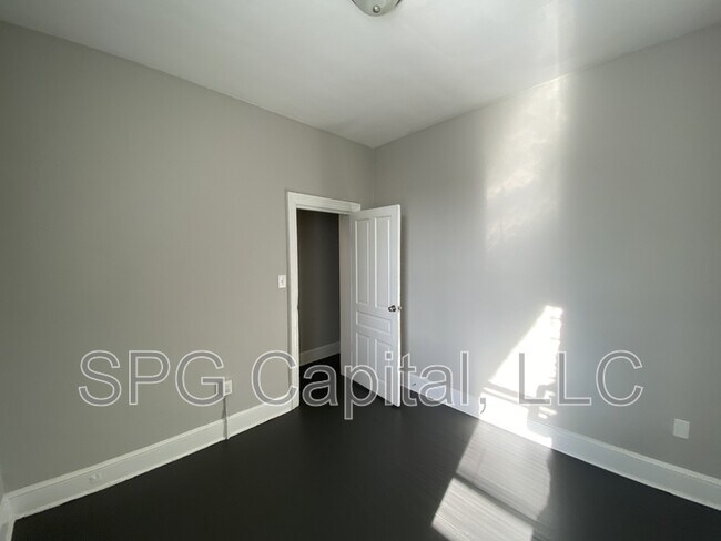 Building Photo - 336 W Philadelphia St