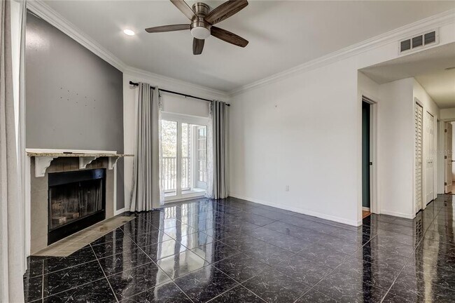 Building Photo - 8350 Savannah Trace Cir