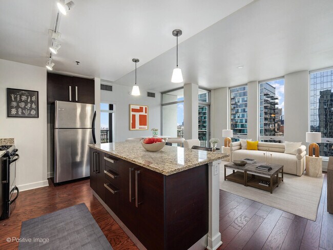 Building Photo - 1400 S Michigan Ave