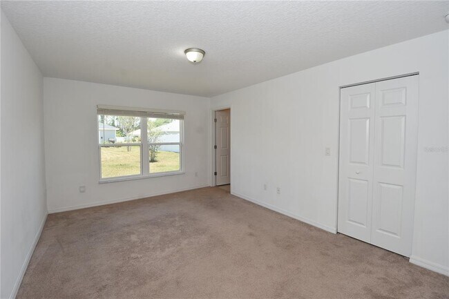 Building Photo - 31 Rosecroft Ln