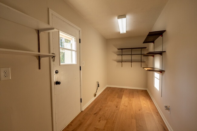 Building Photo - 4698 Garrett Dr SW