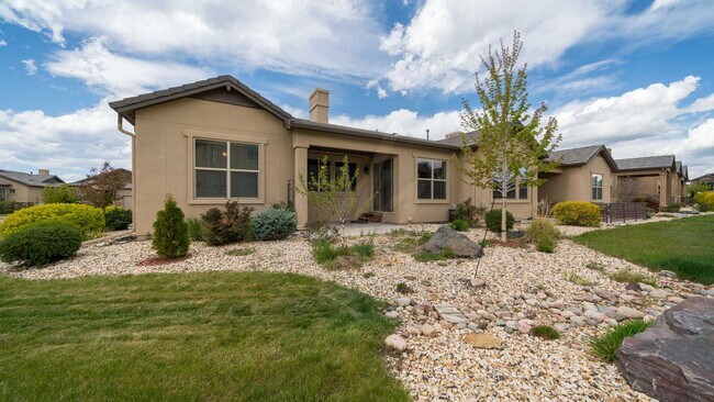 Building Photo - Stunning 4 Bedroom Patio Home in Flying Horse