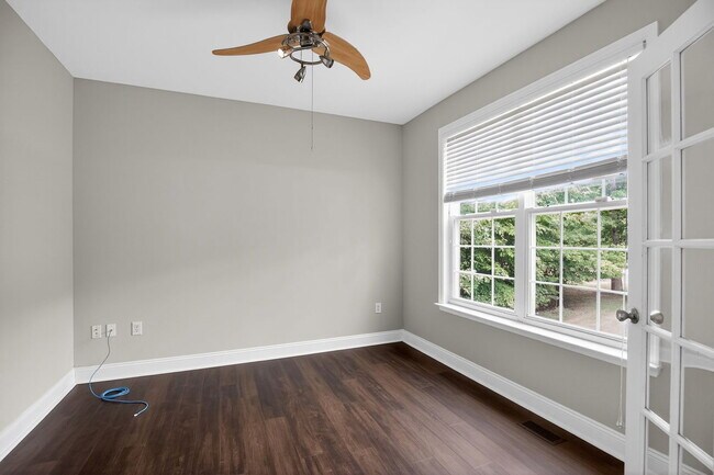 Building Photo - 15152 Robbers Roost Ct