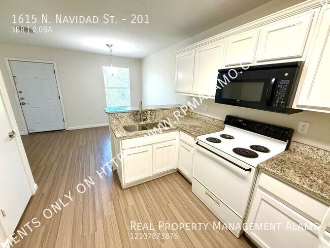 Building Photo - 1615 N Navidad St