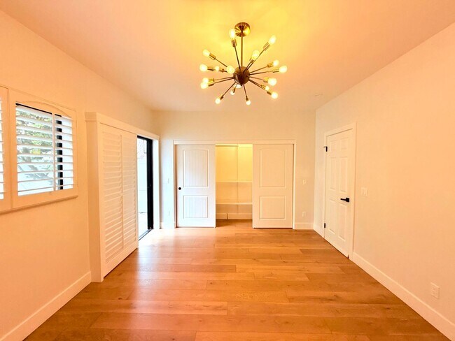 Building Photo - Fantastic 2-Story Home 3 bed 2.5 bath with backyard in Prime Golden Hills-Redondo Beach