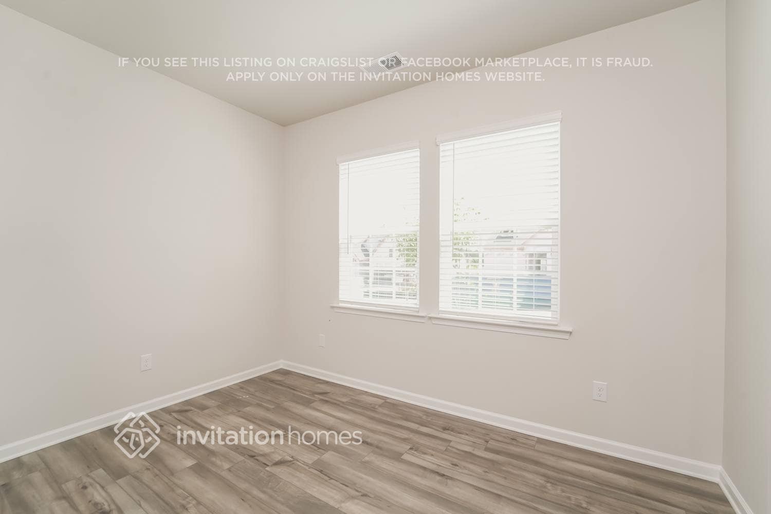 Building Photo - 7346 Echoing Hls Ln