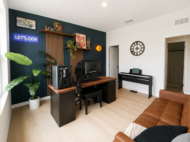 Building Photo - 1332 Dalkeith Cv