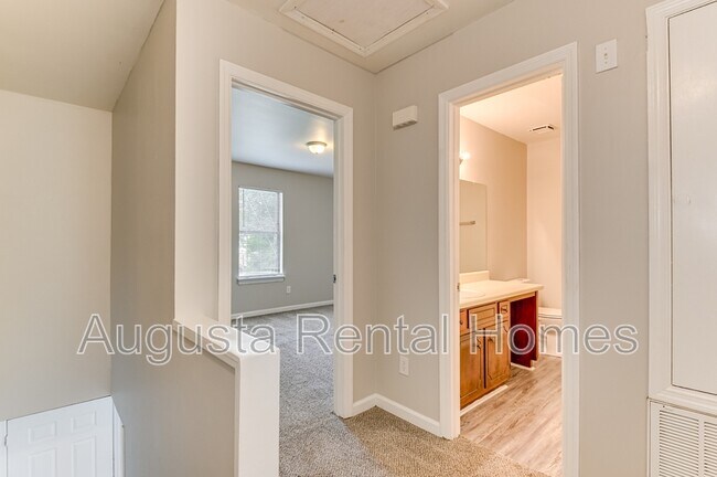 Building Photo - 157 Chalet North CT
