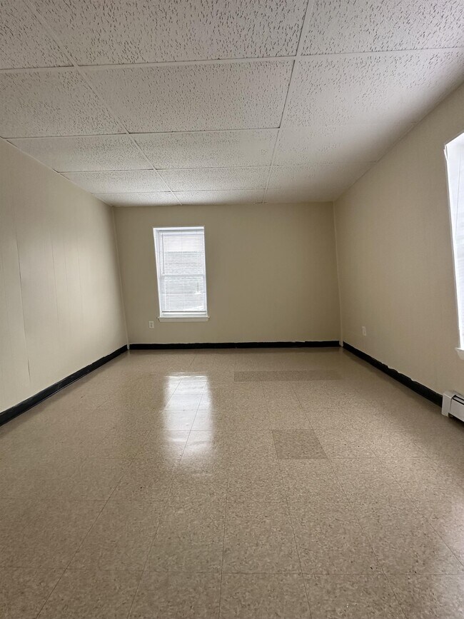 2042 Main St 2042 Main St Palmer MA 01080 Apartment Finder