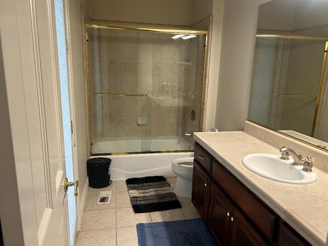 Building Photo - 3721 Selvante St