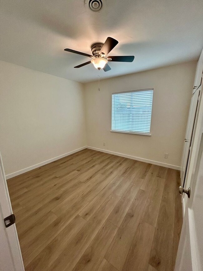Building Photo - Fantastic San Lorenzo Village Home!   Move...