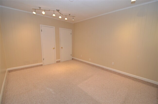 Building Photo - 4009 Nenana Dr
