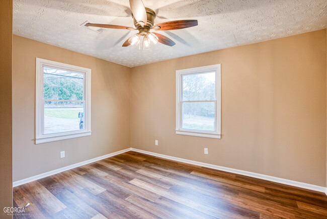 Building Photo - 1740 Bold Springs Rd