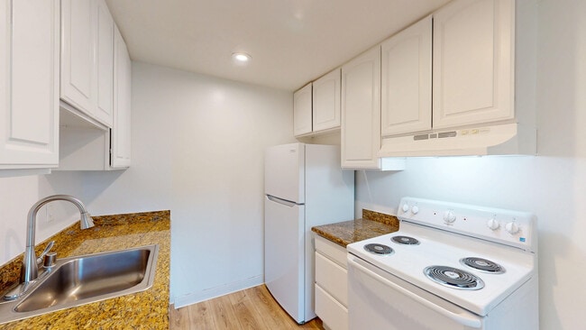 Building Photo - 18173 Happy Ln