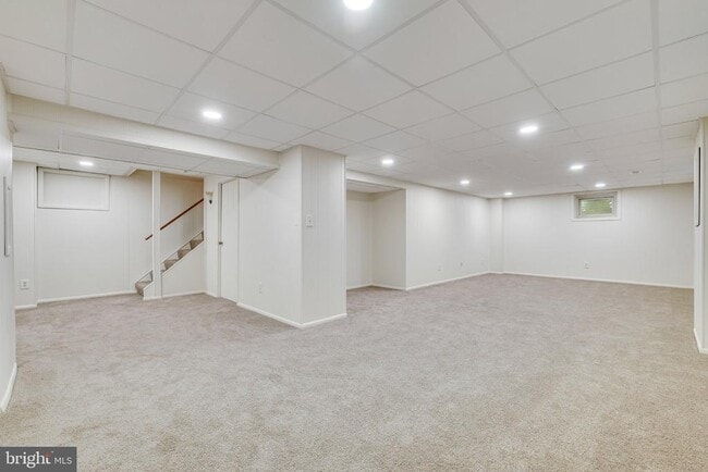 Building Photo - 1427 Laurel Hill Rd