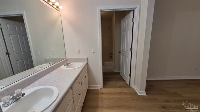 Building Photo - 7361 Chimney Pines Dr