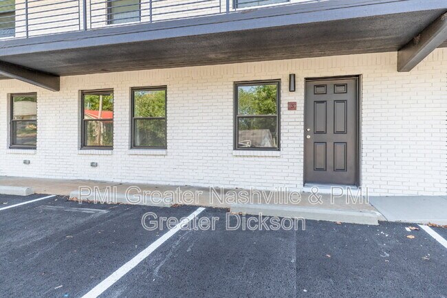 Building Photo - 201 Sylvis St