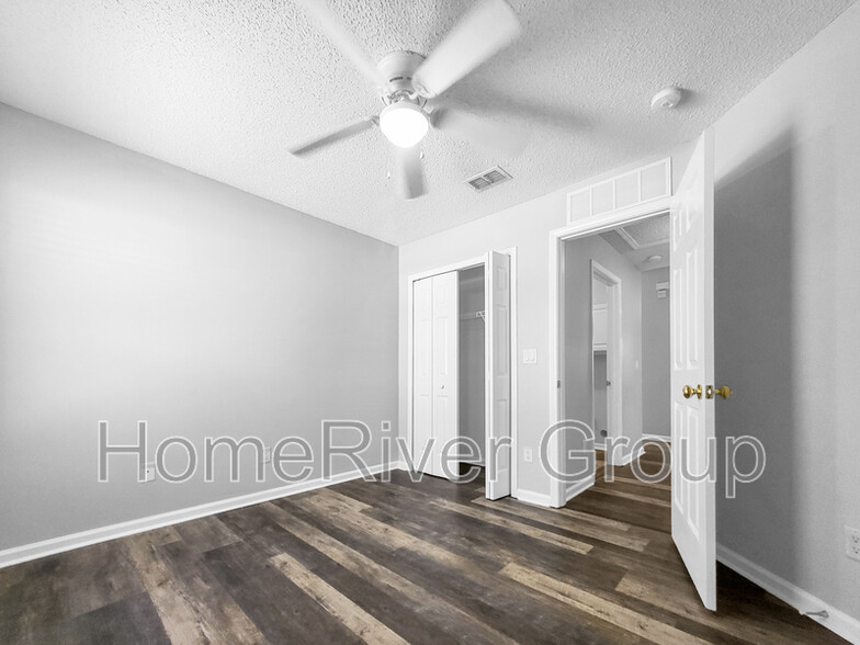 Building Photo - 680 Southland Ln