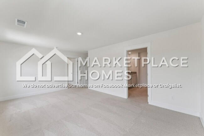 Building Photo - 8334 Bright Water Dr