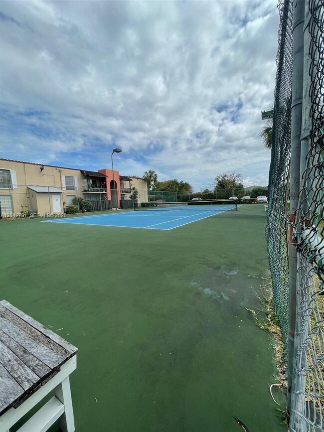 Building Photo - 10832 SW 88th St