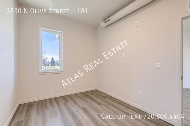 Building Photo - 3830 N Olive Street
